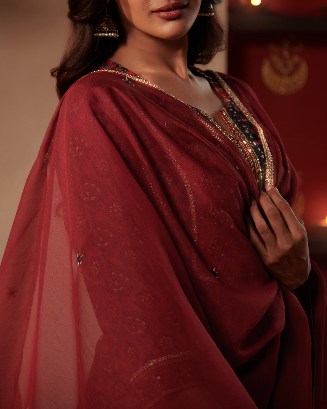 Roshanara Inaya Red Dupatta