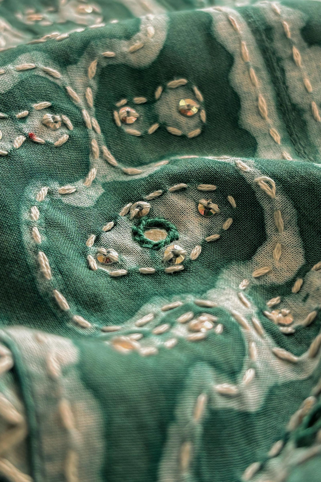 Sehra Raahat Dabu Kurta