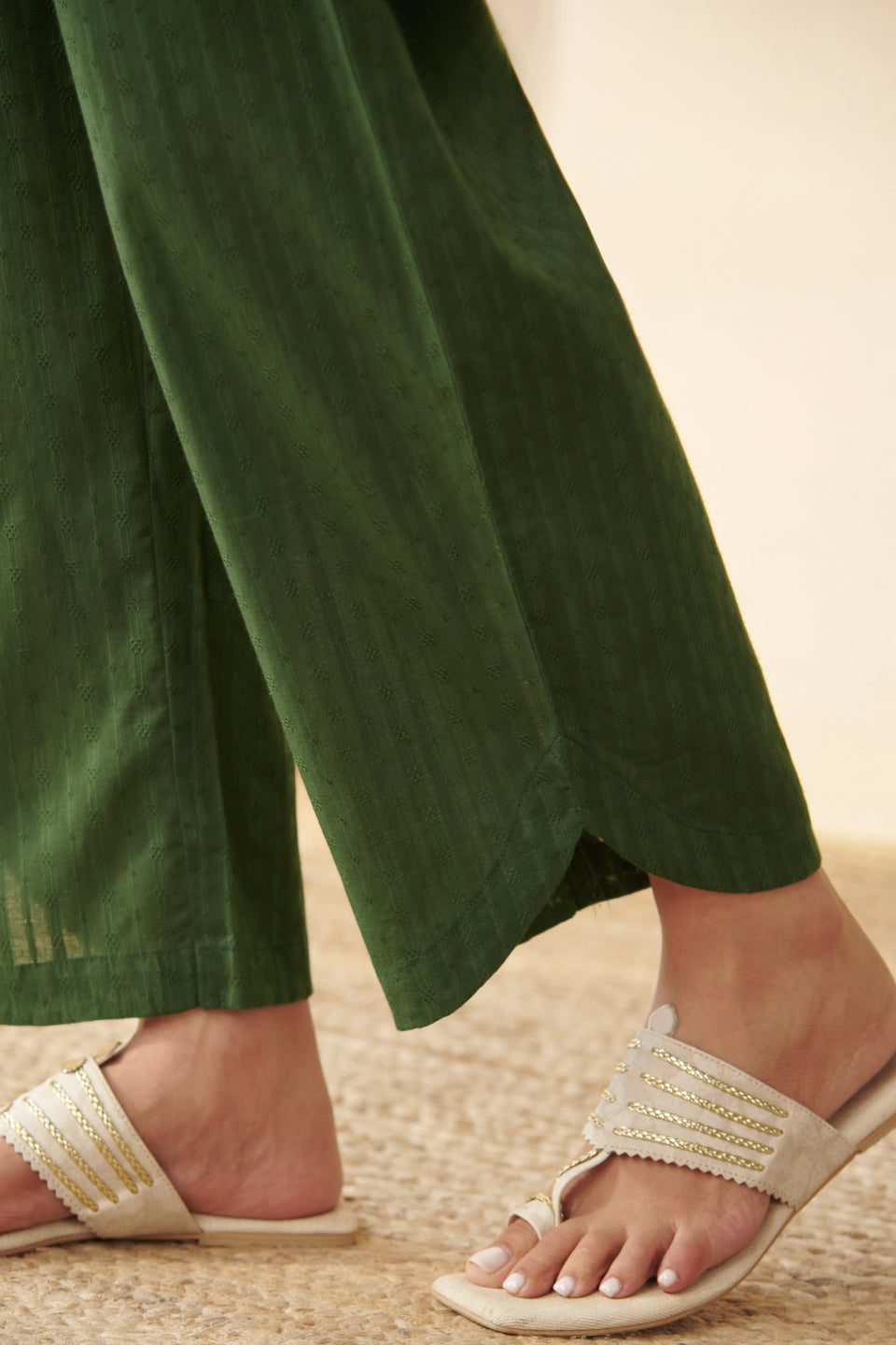 Roza Aaira Bottle Green Pants
