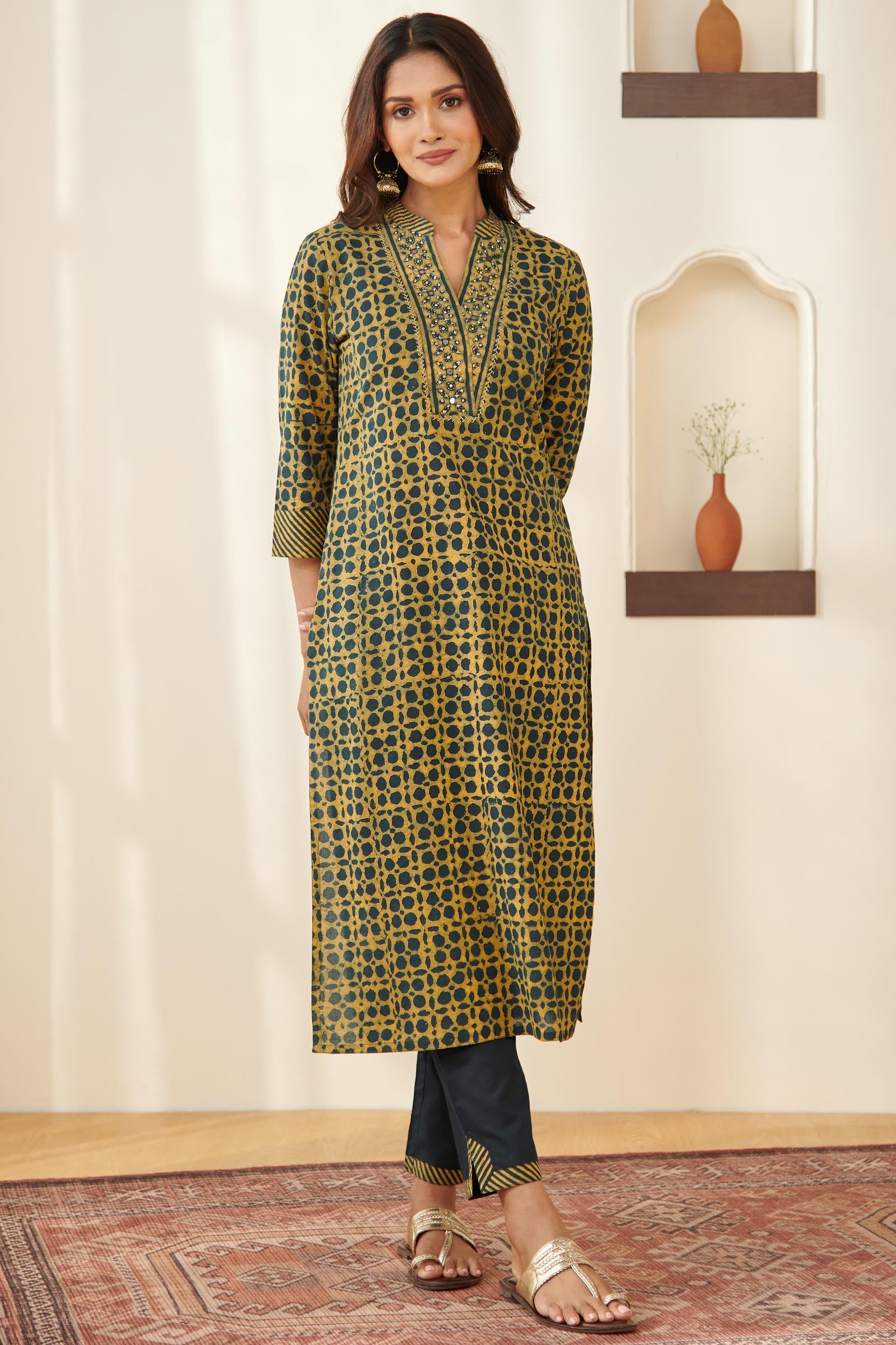 Surplus: Sehra Mumtaz Kurta