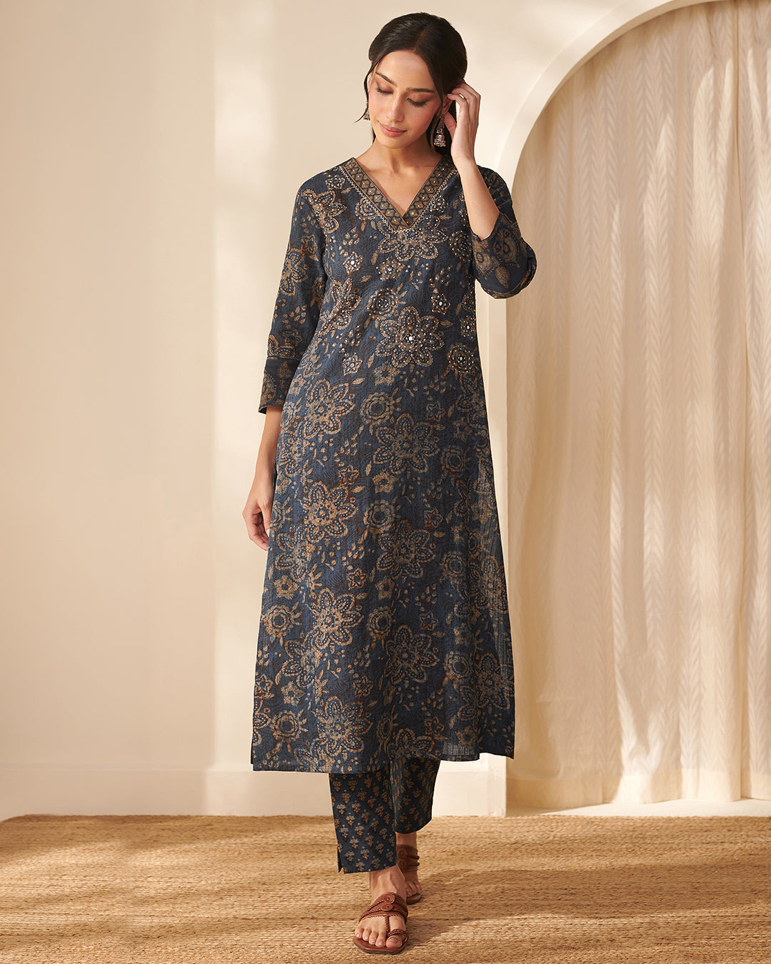 Sehra Ayesha Akola Dabu Kurta