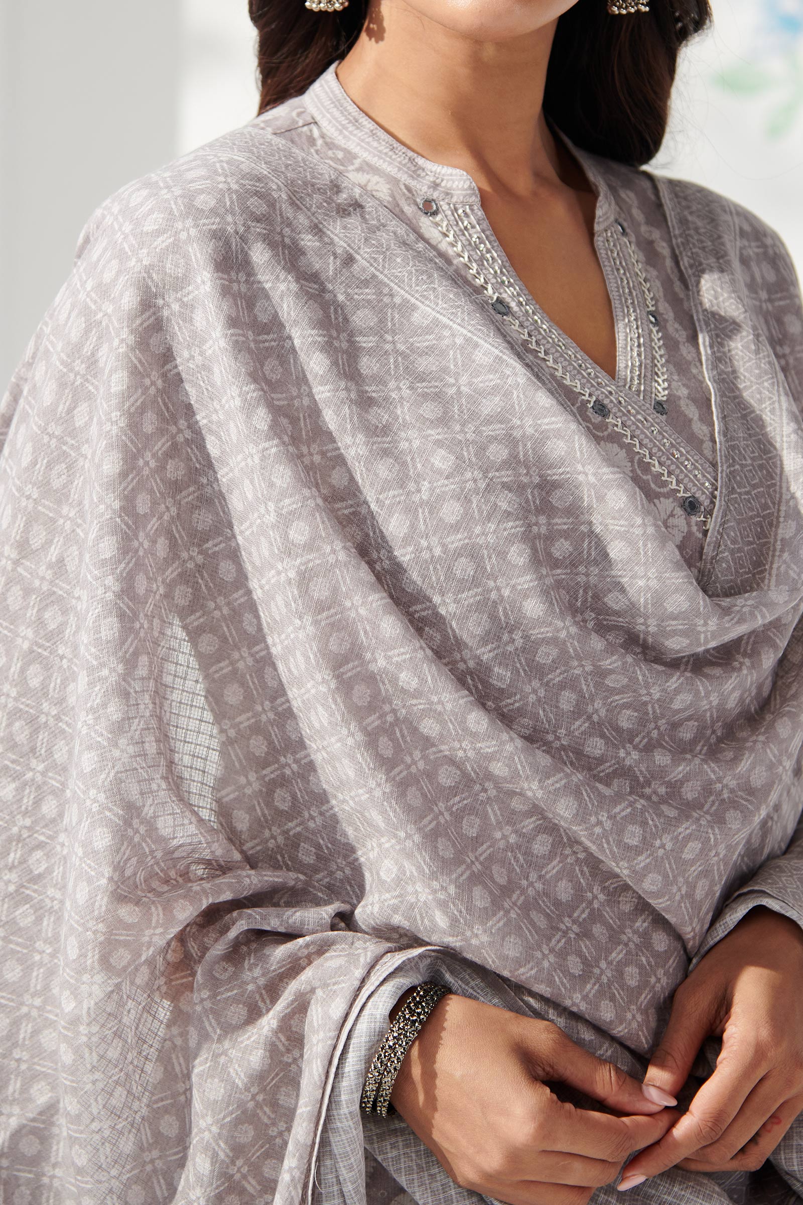 Surplus: Rangrez Armin Dupatta