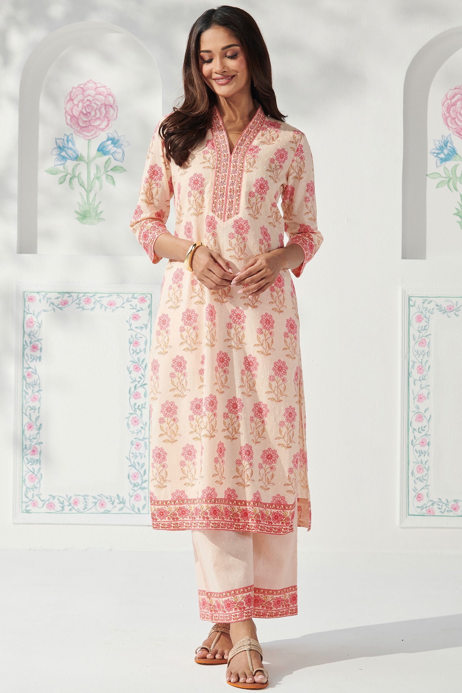 Surplus: Gulbahar Gulbano Sanganeri Kurta