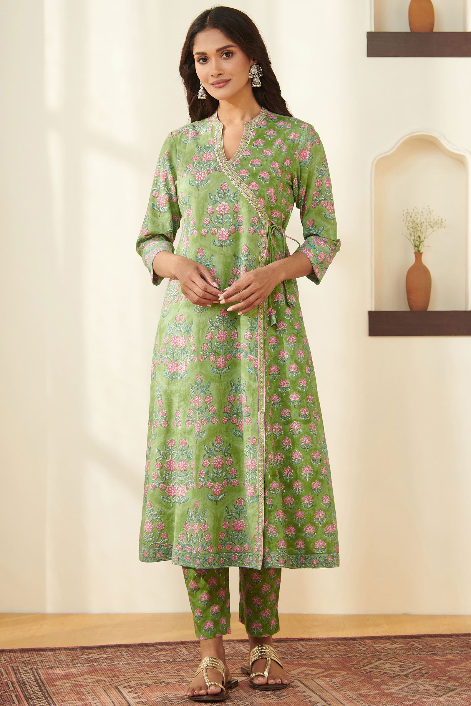 Gulbarg Kainaat Kurta