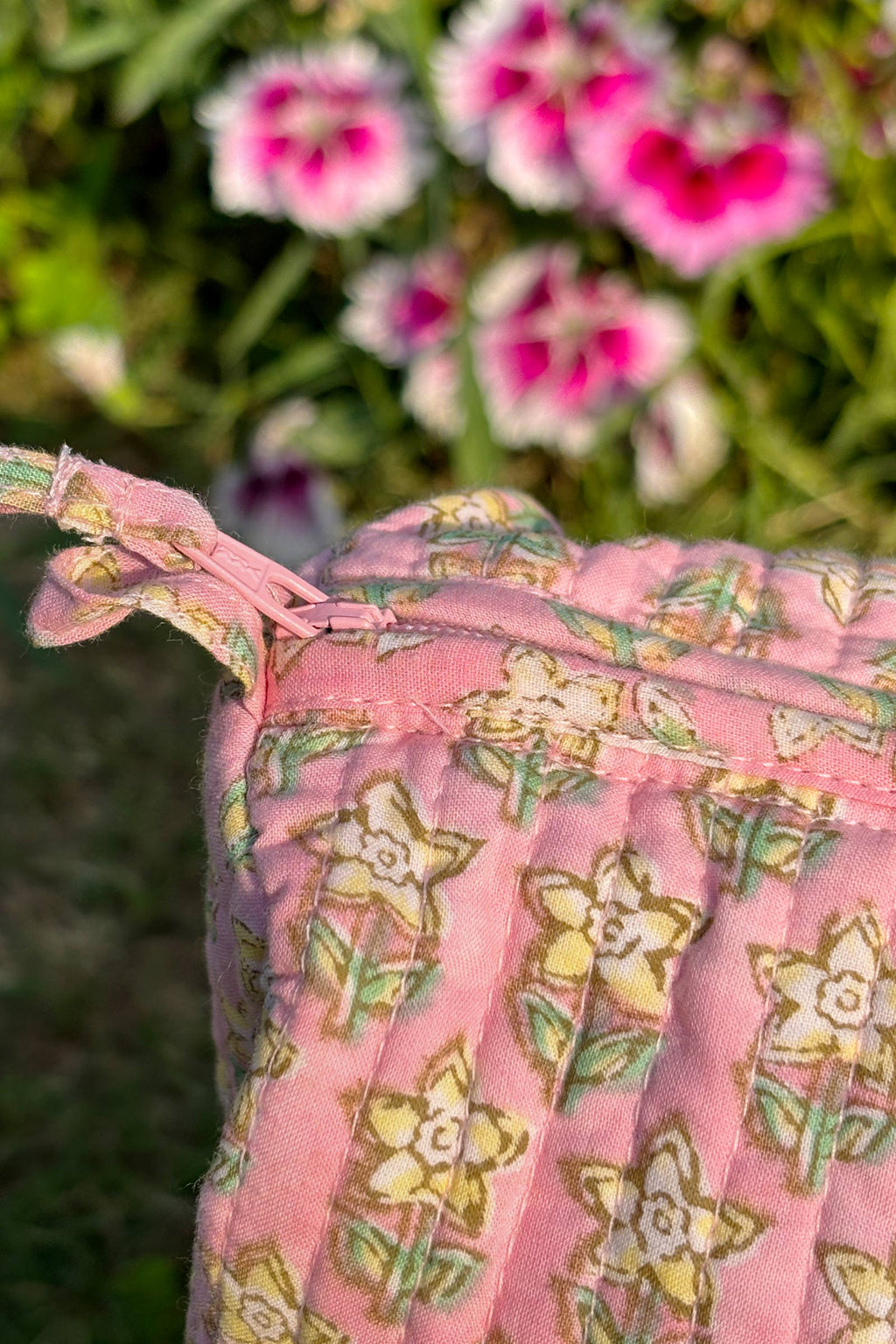 Roza Ruhani Vanity Pouch