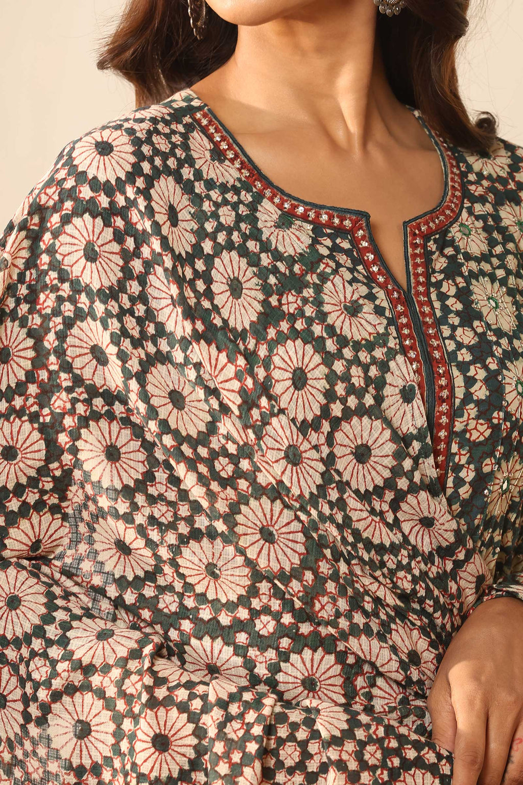 Sehra Mehreen Bagru Dupatta