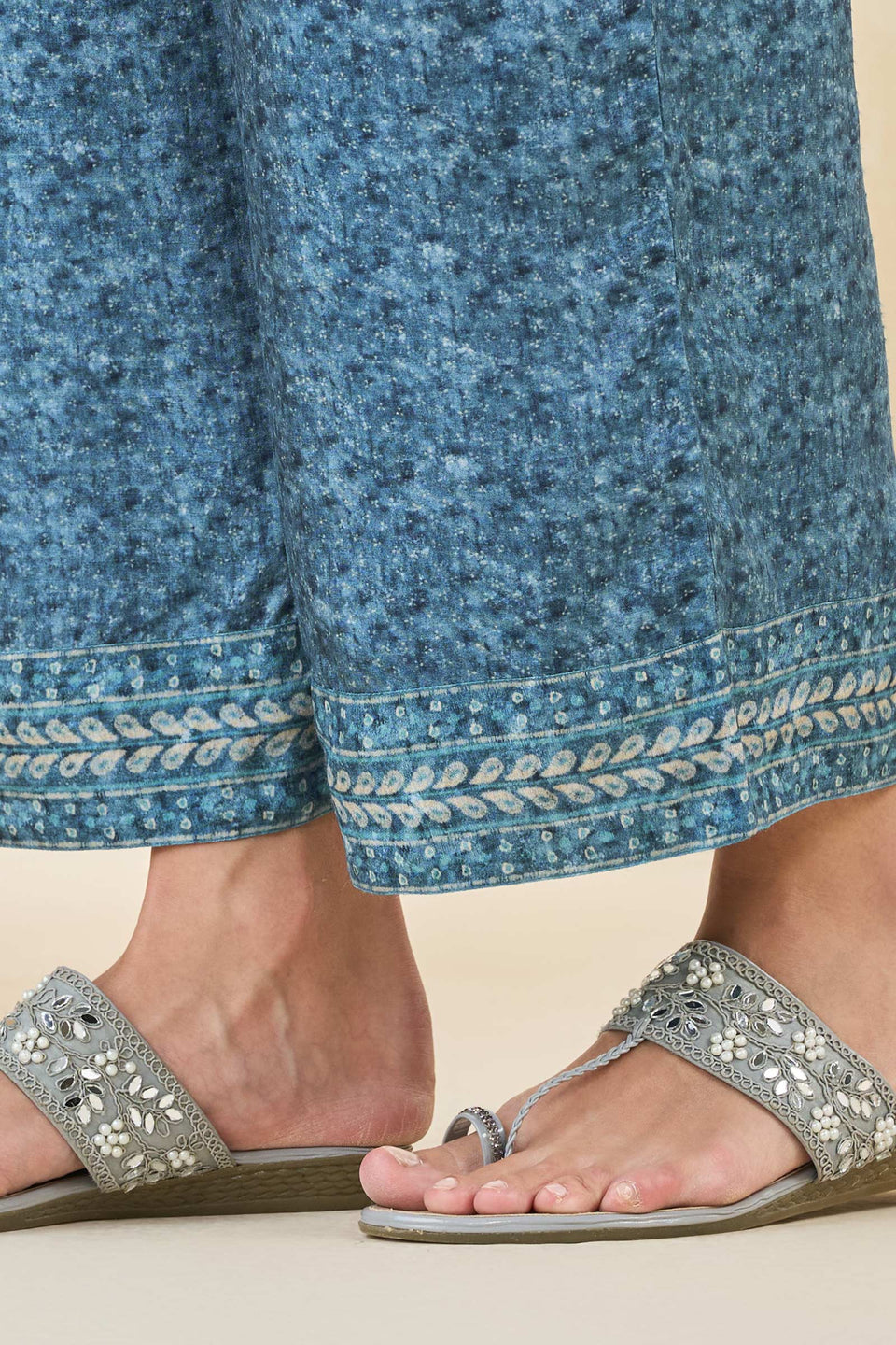 Surplus: Mehrunissa Shirin Farsi