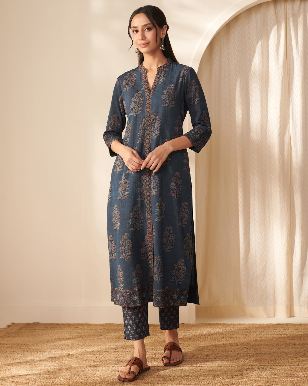 Sehra Fahima Akola Dabu Kurta