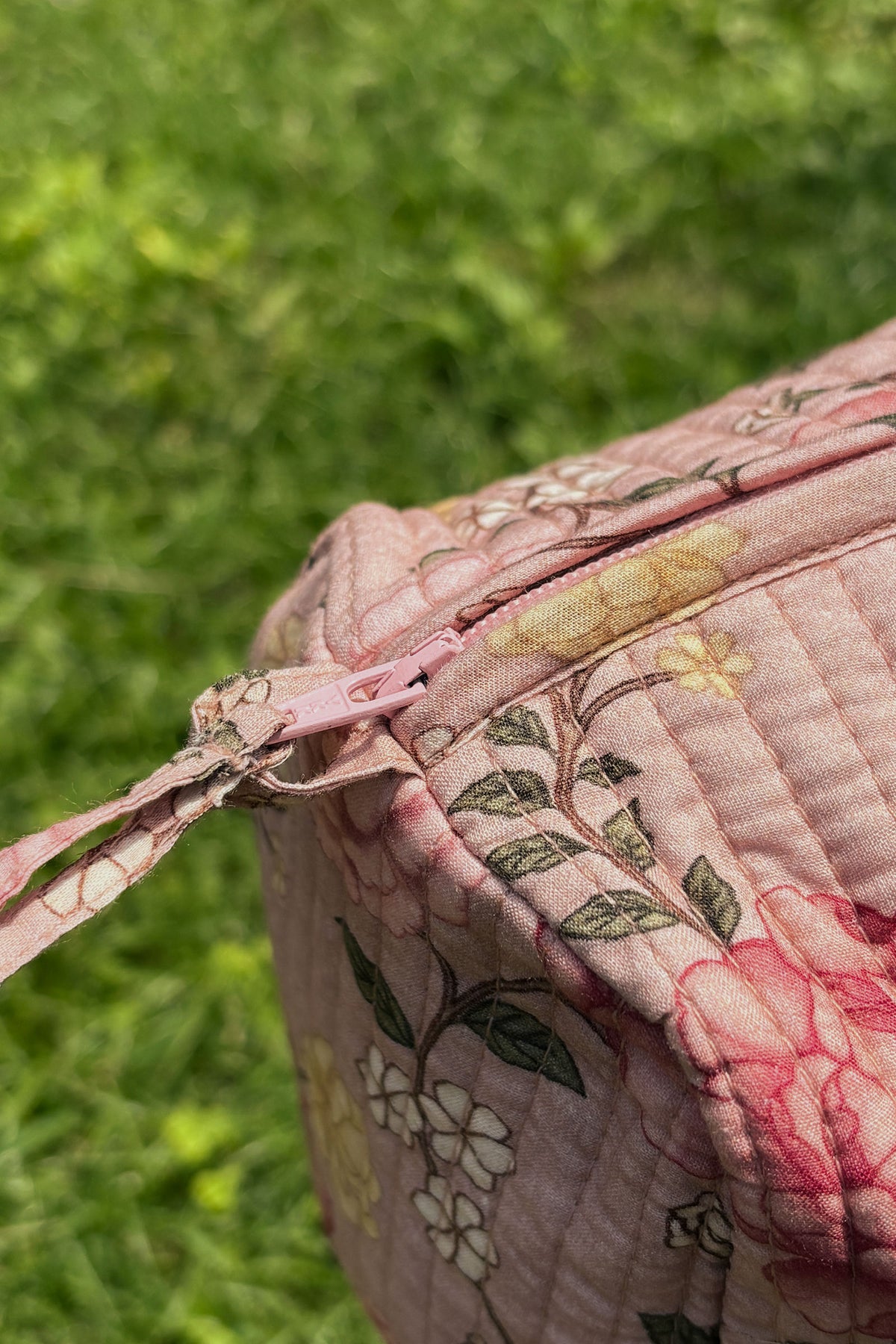 Roza Mehnoor Toiletry Pouch
