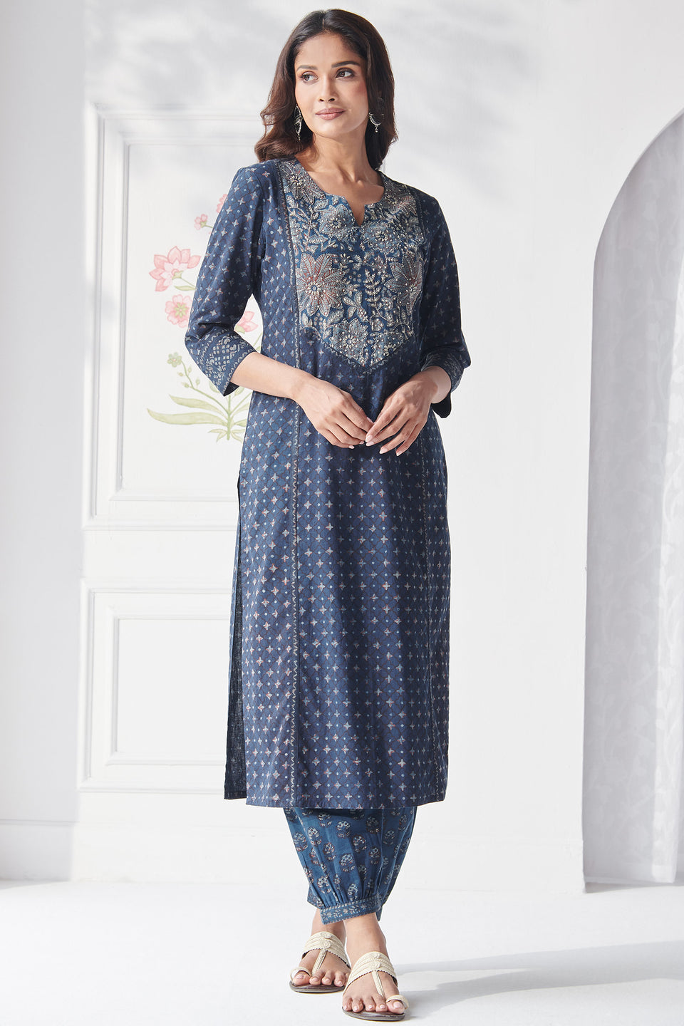 Surplus: Sehra Gauhar Akola Kurta