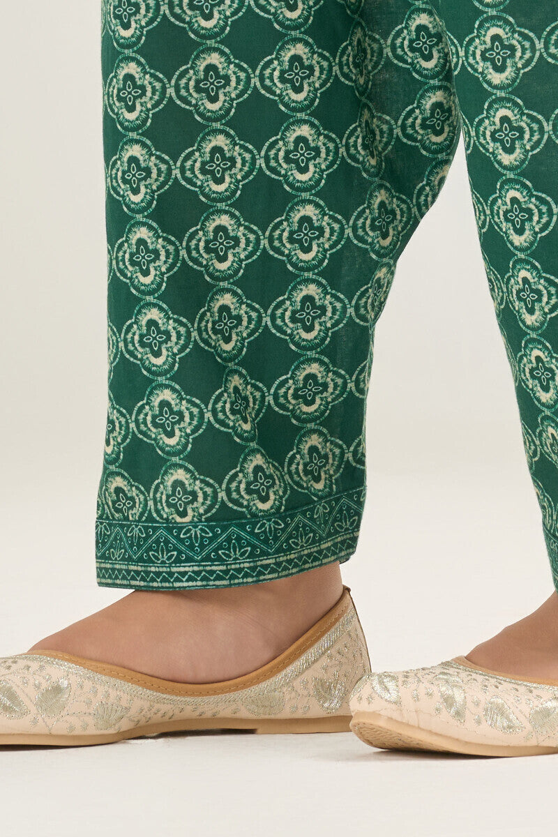 Rangrez Nargis Salwar