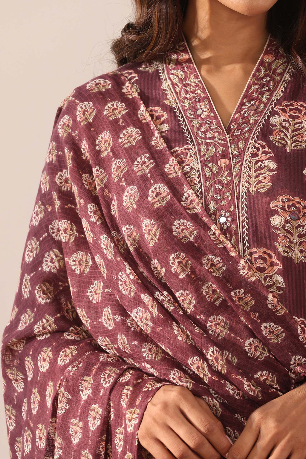 Gauhar Niharika Sanganeri Dupatta