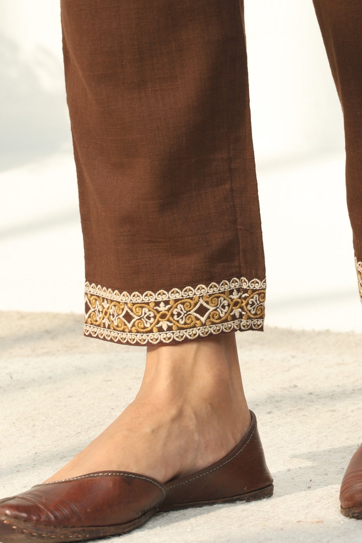 Mehraab Aisha Narrow Pants