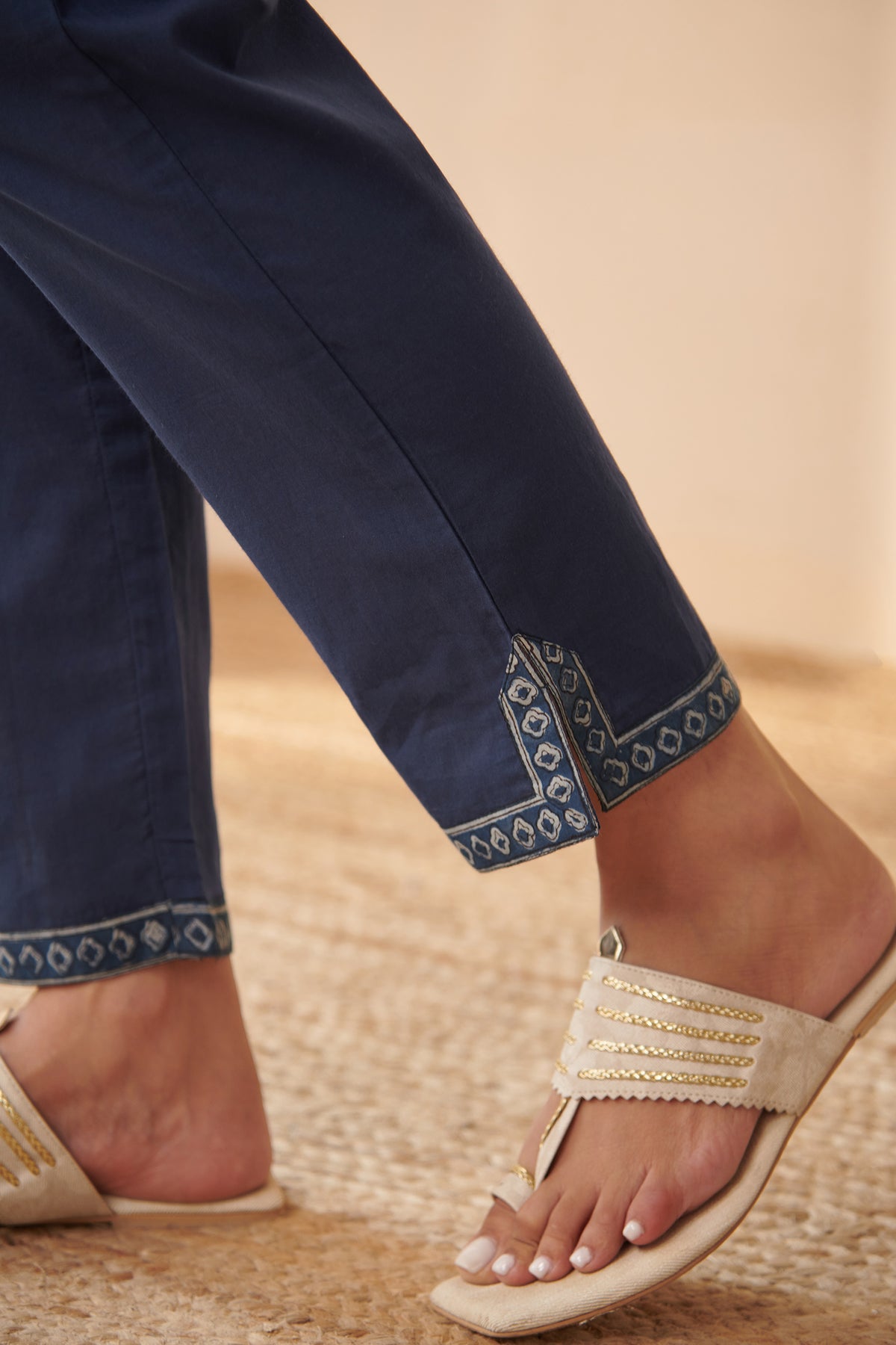 Sehra Zahira Bagru Dabu Narrow Pants