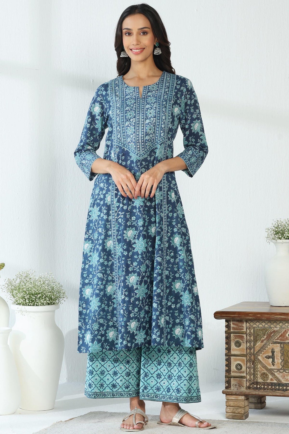 Neelofar Aafiyah Sanganeri Kurta