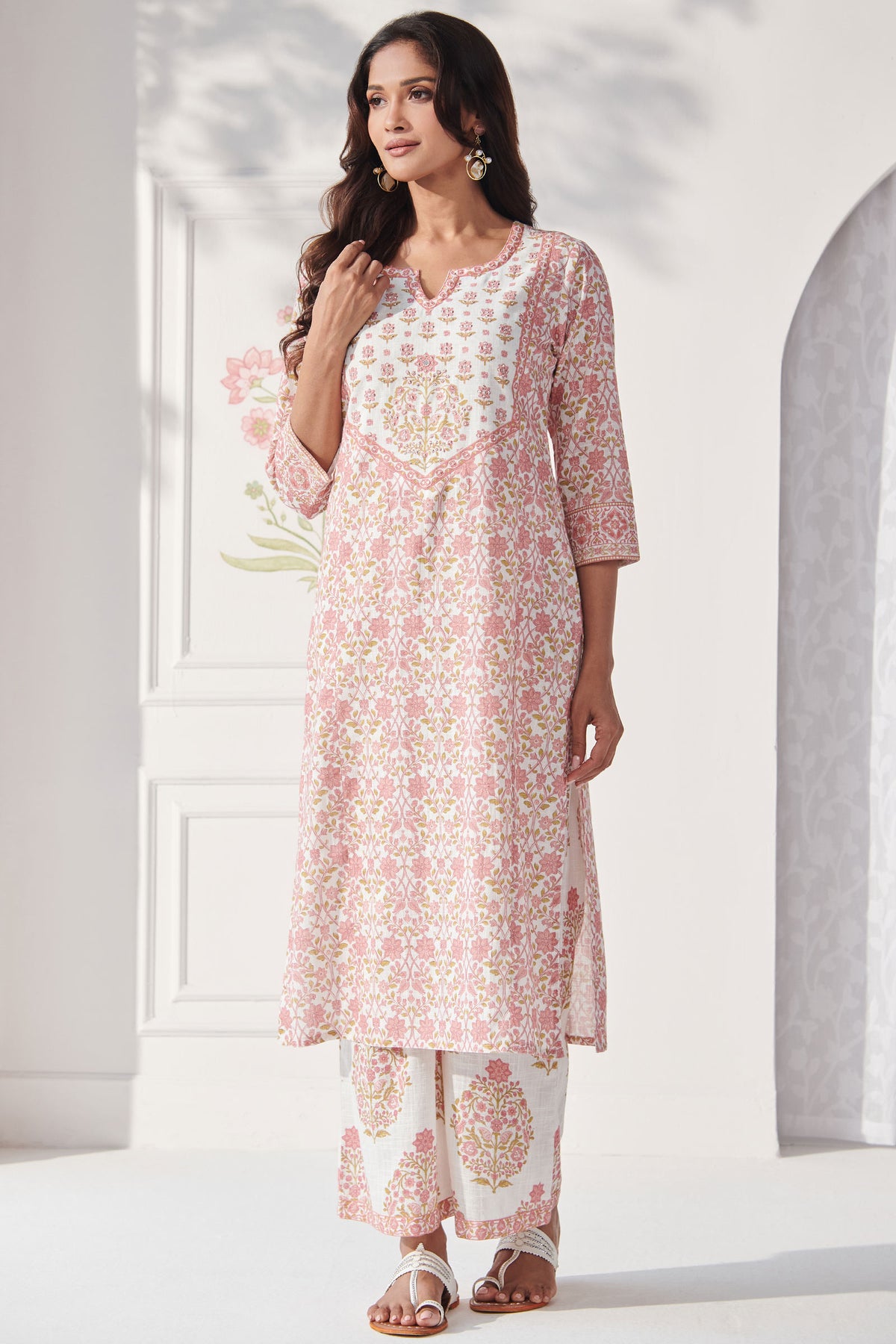 Gulbahar Nazneen Kurta