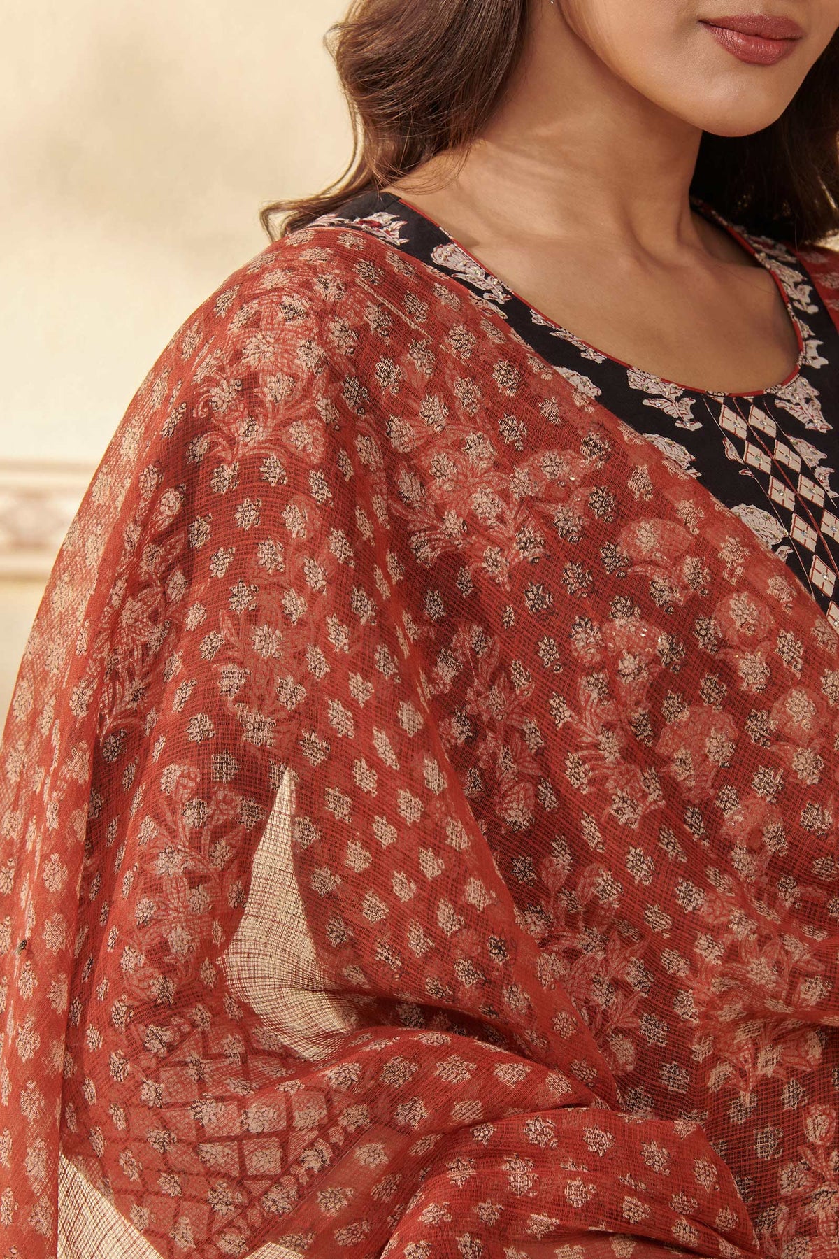 Sehra Maiwa Bagru Dupatta
