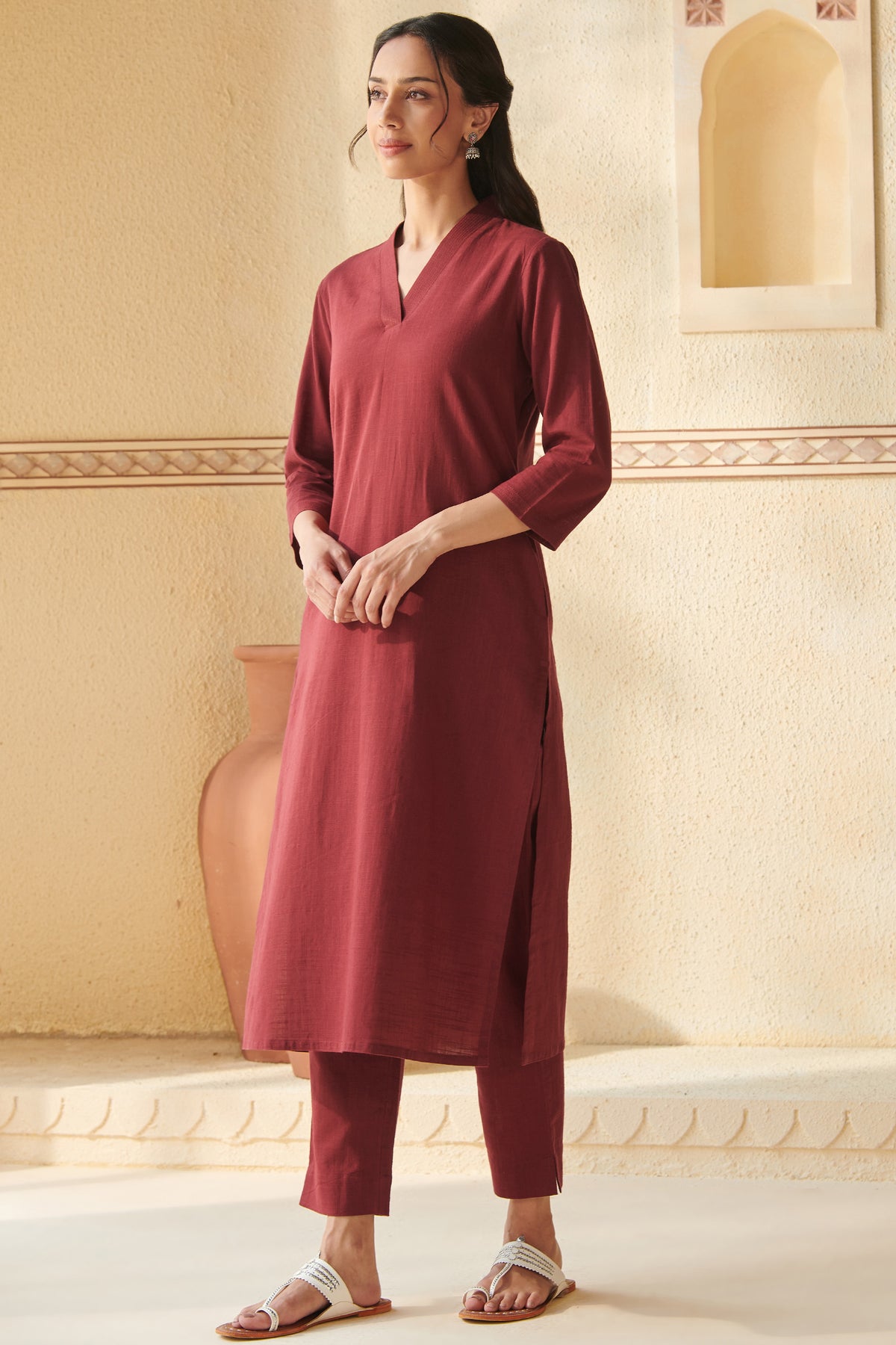 Surplus: Roza Nadiya Maroon Kurta
