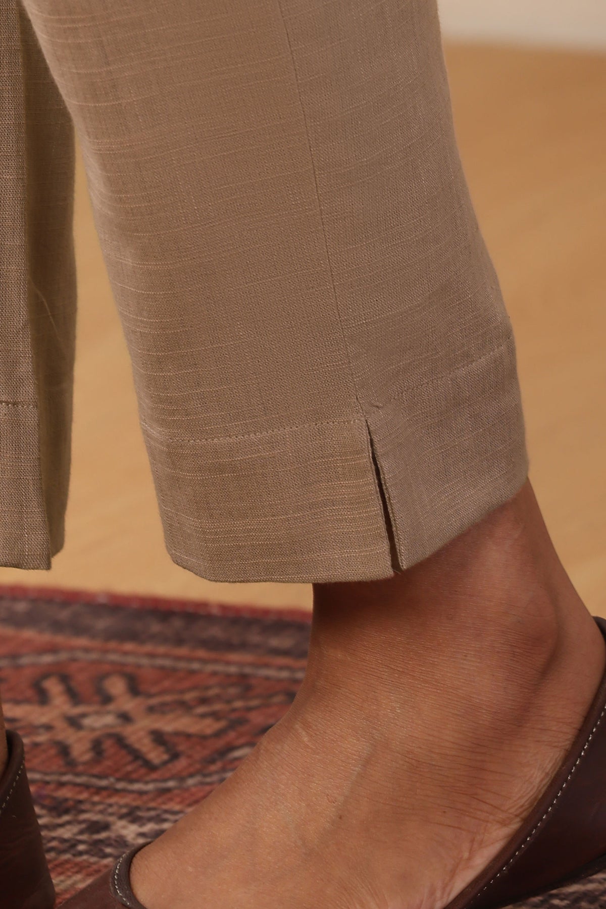 Roza Zeniya Grey Narrow Pants