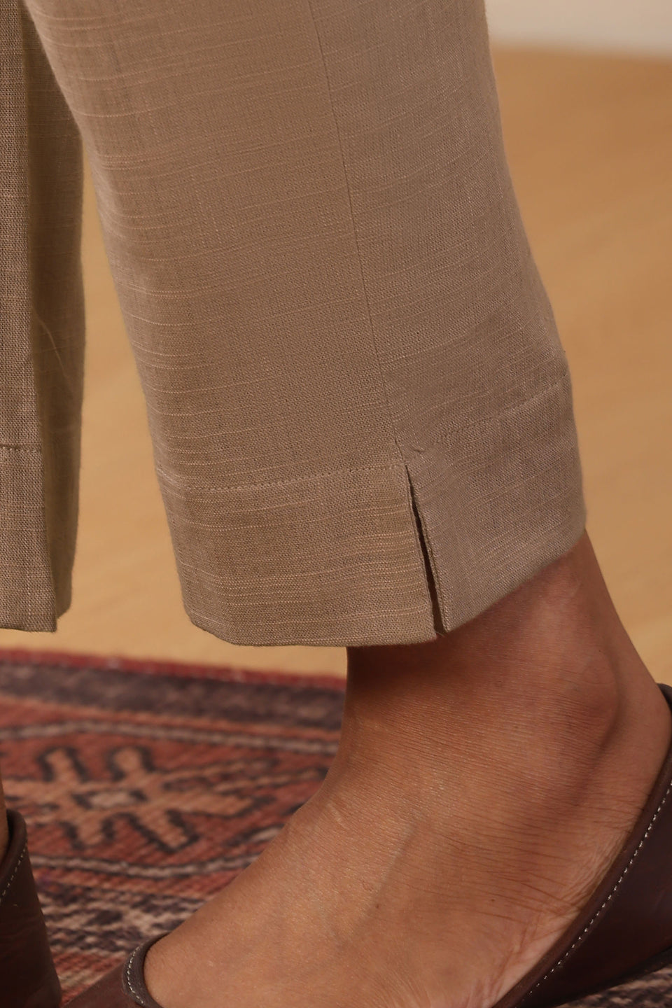 Roza Zeniya Grey Narrow Pants