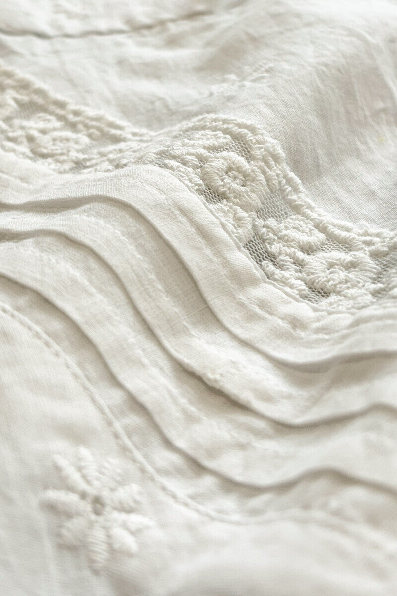 Roza Aafiyah White Schiffli Kurta