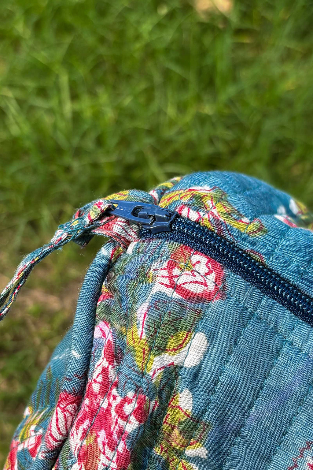 Roza Noorain Holdall Bag