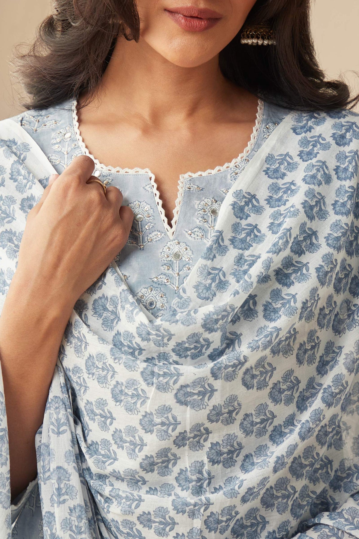 Rosheen Safeena Sanganeri Dupatta