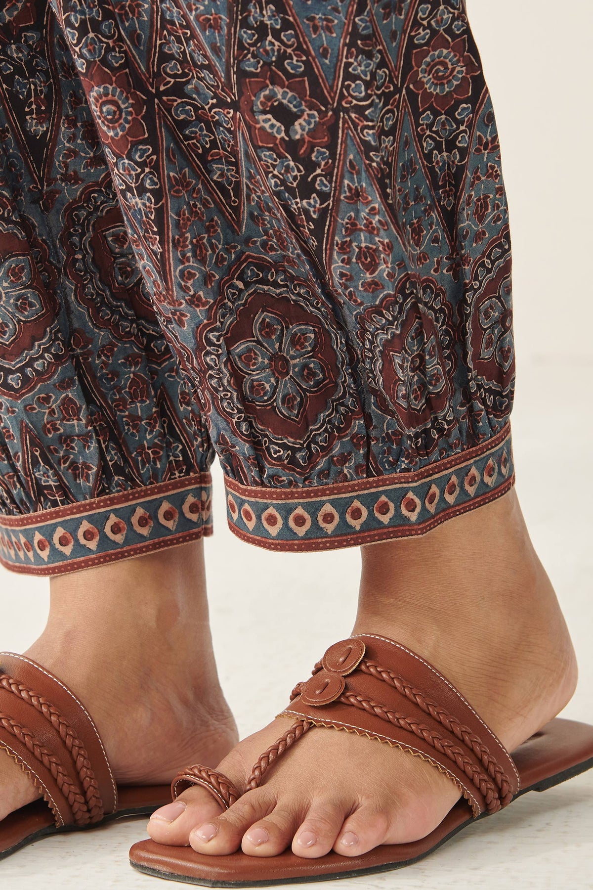 Sehra Rumaisa Ajrak Izhaar Pants