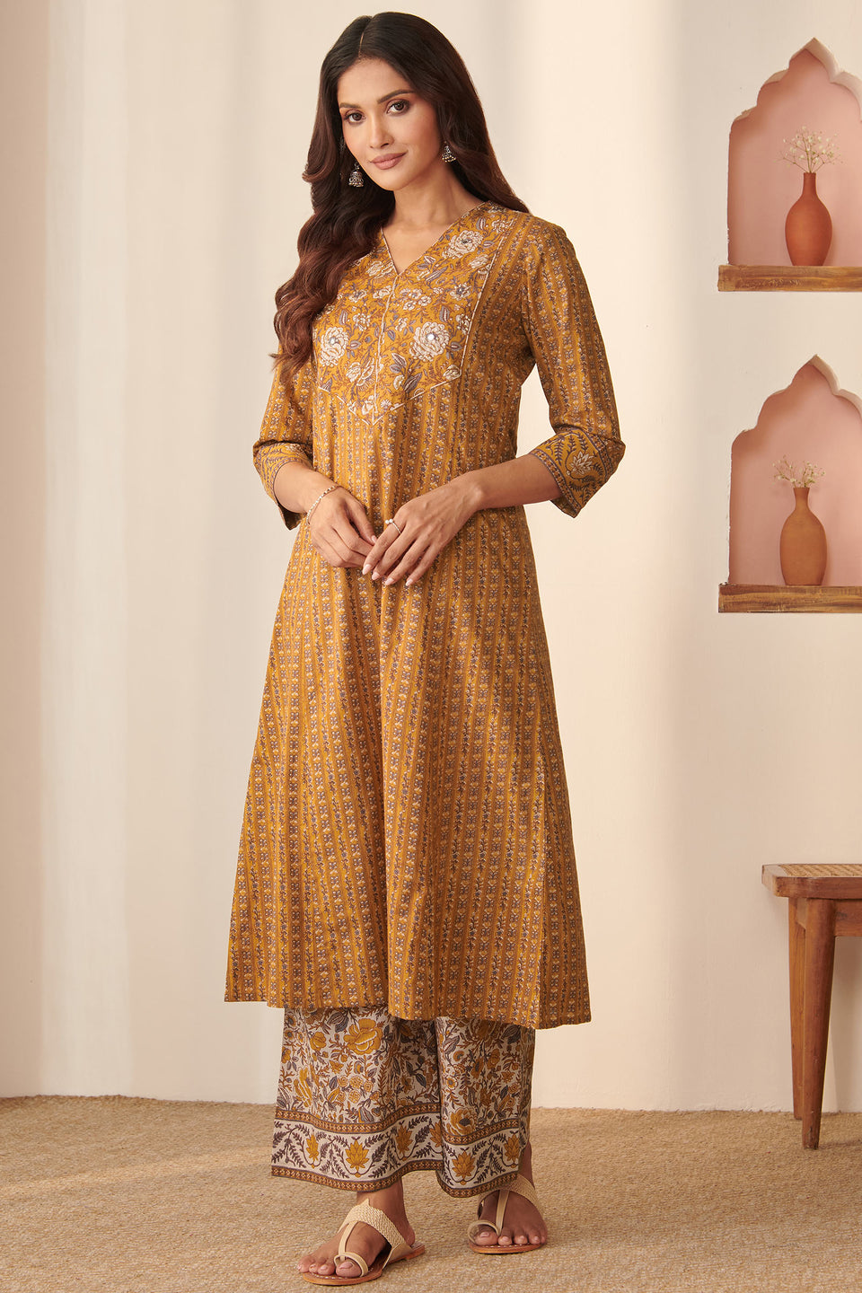 Gauhar Shahida Sanganeri Kurta