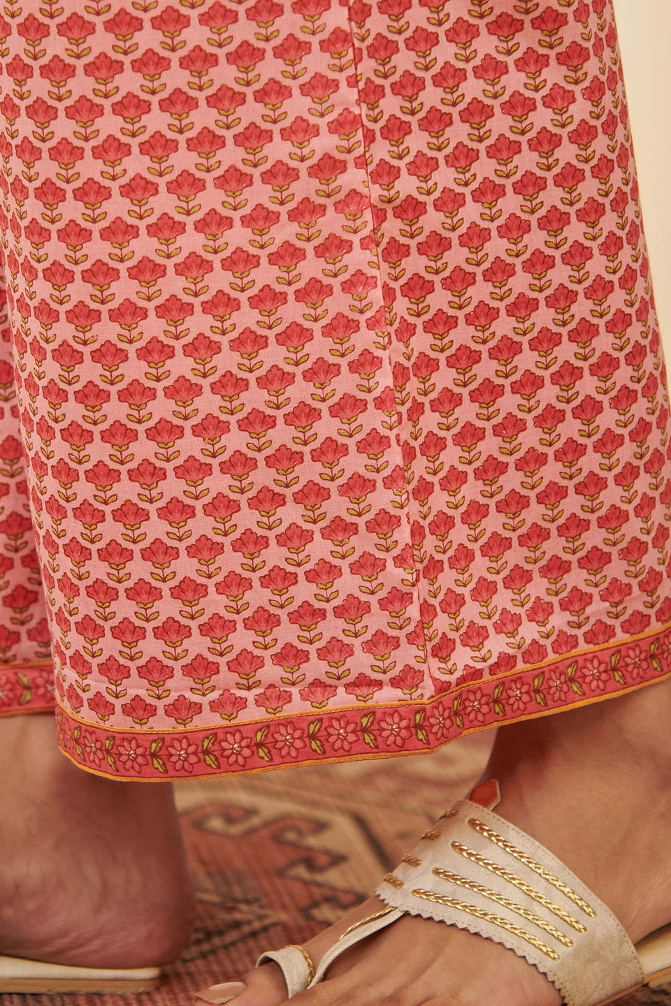 Surplus: Gulraiz Ruhi Farsi