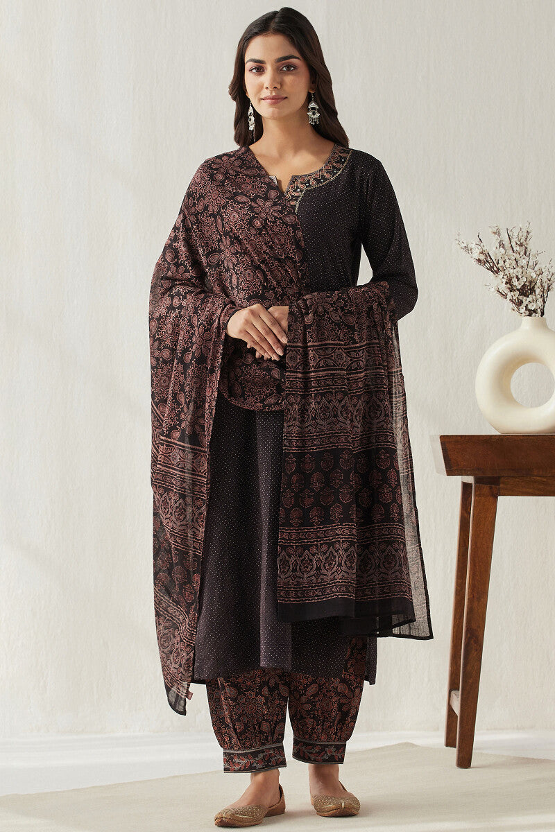 Sehra Maheen Ajrak Kurta