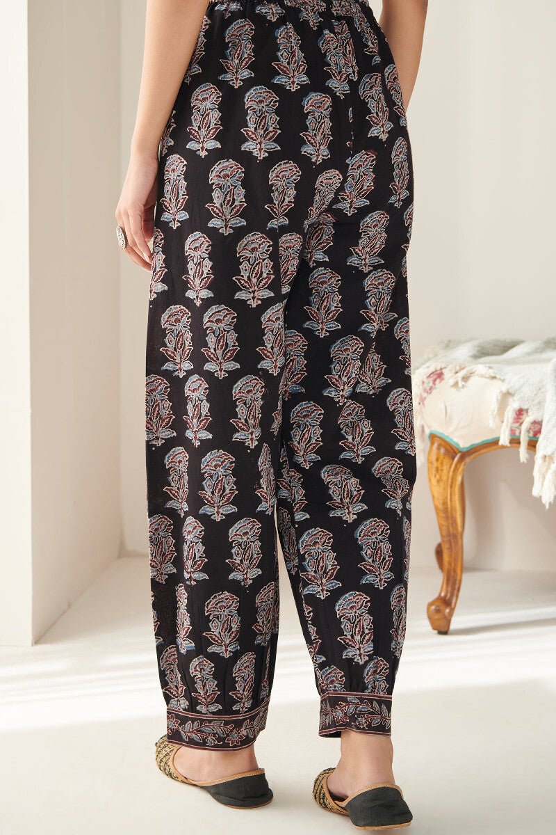 Sehra Gauhar Ajrak Izhaar Pants