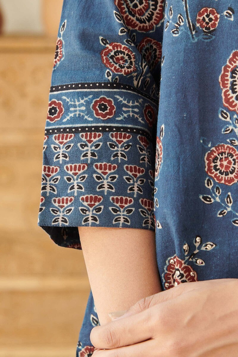 Sehra Zafina Ajrak Kurta