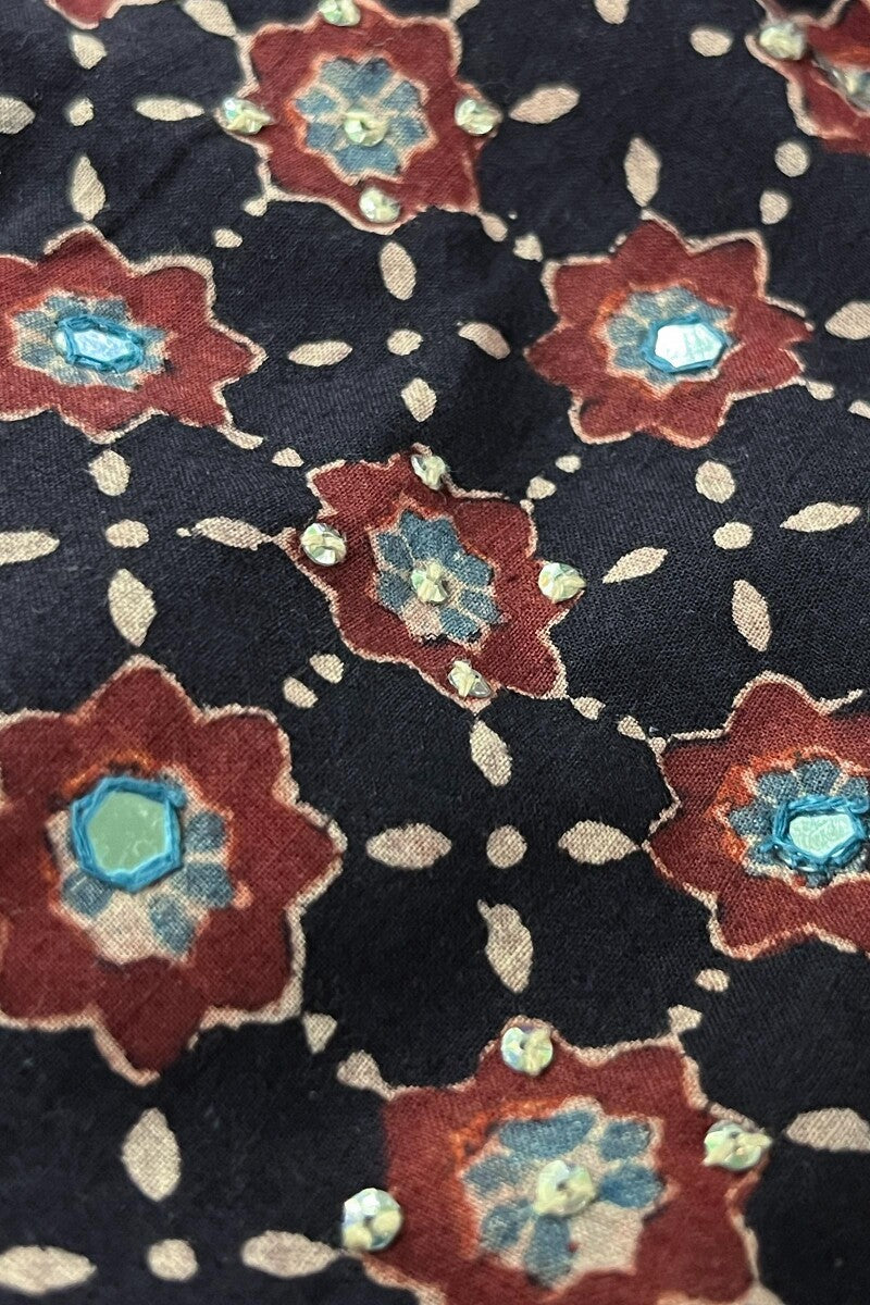 Sehra Fatima Ajrak Kurta