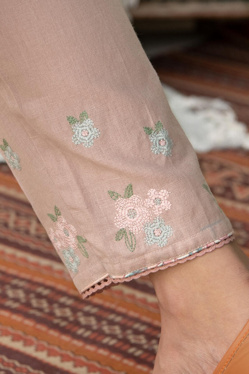 Gauhar Inaya Narrow Pants