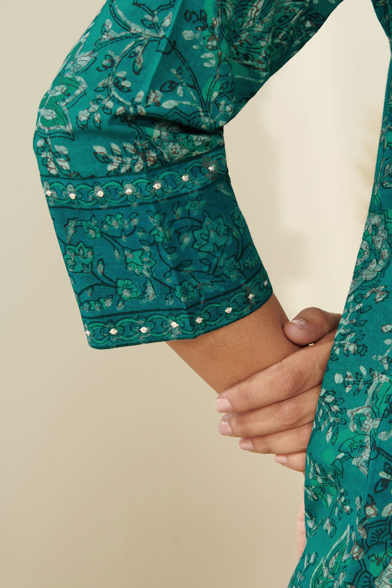 Sehra Tara Akola Kurta