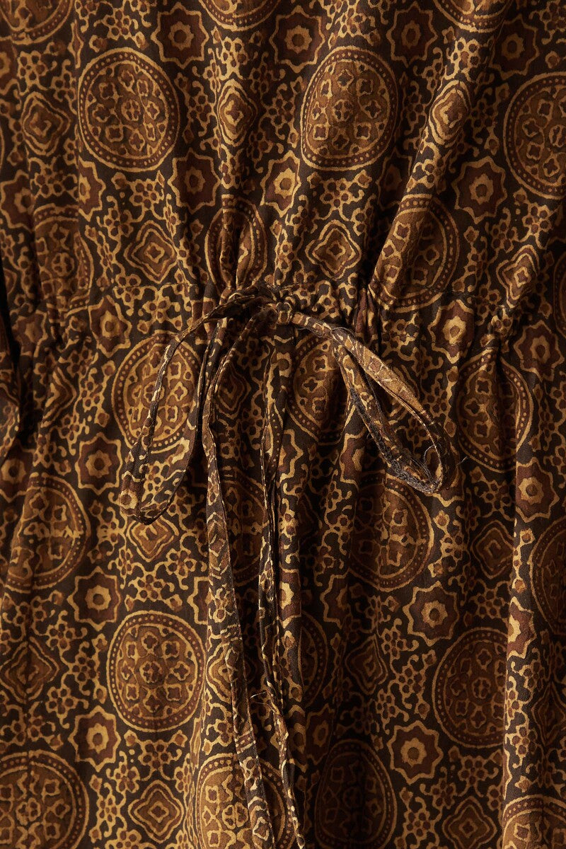 Sehra Ria Ajrak Kaftan