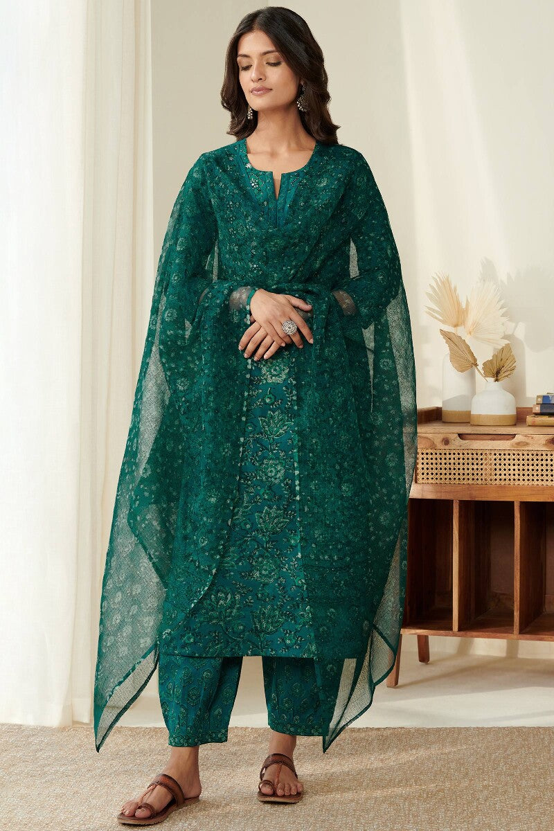 Sehra Tara Akola Kurta