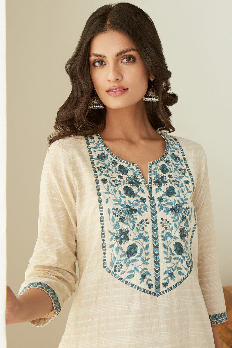 Rosheen Fairoz Kurta