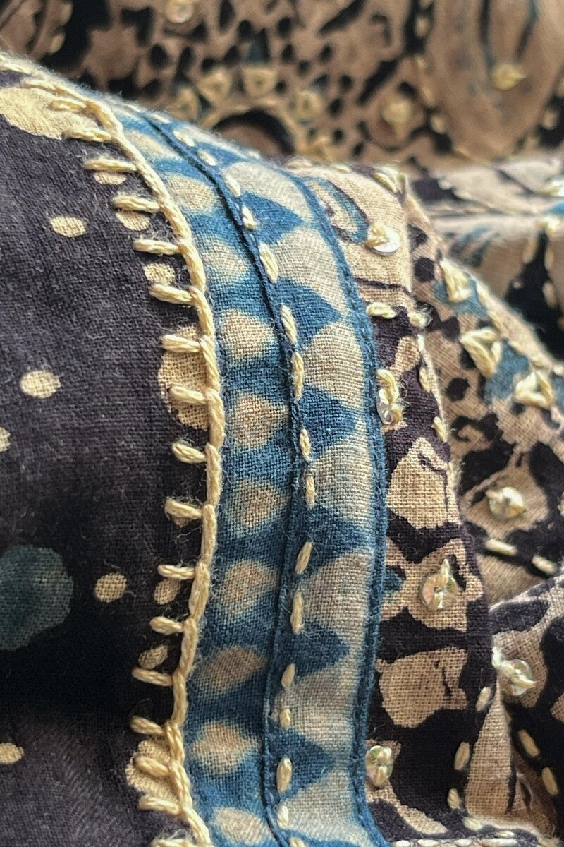 Sehra Mehnaz Ajrak Kurta