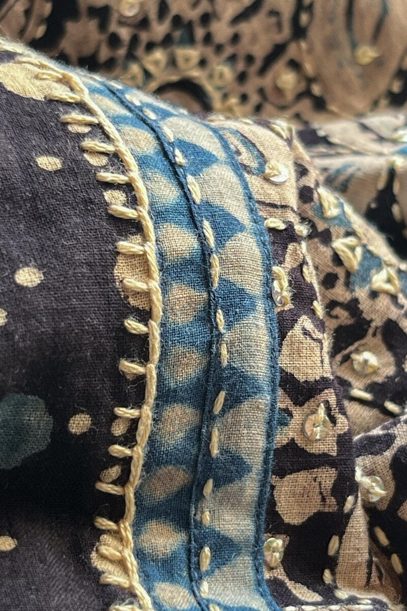 Sehra Mehnaz Ajrak Kurta