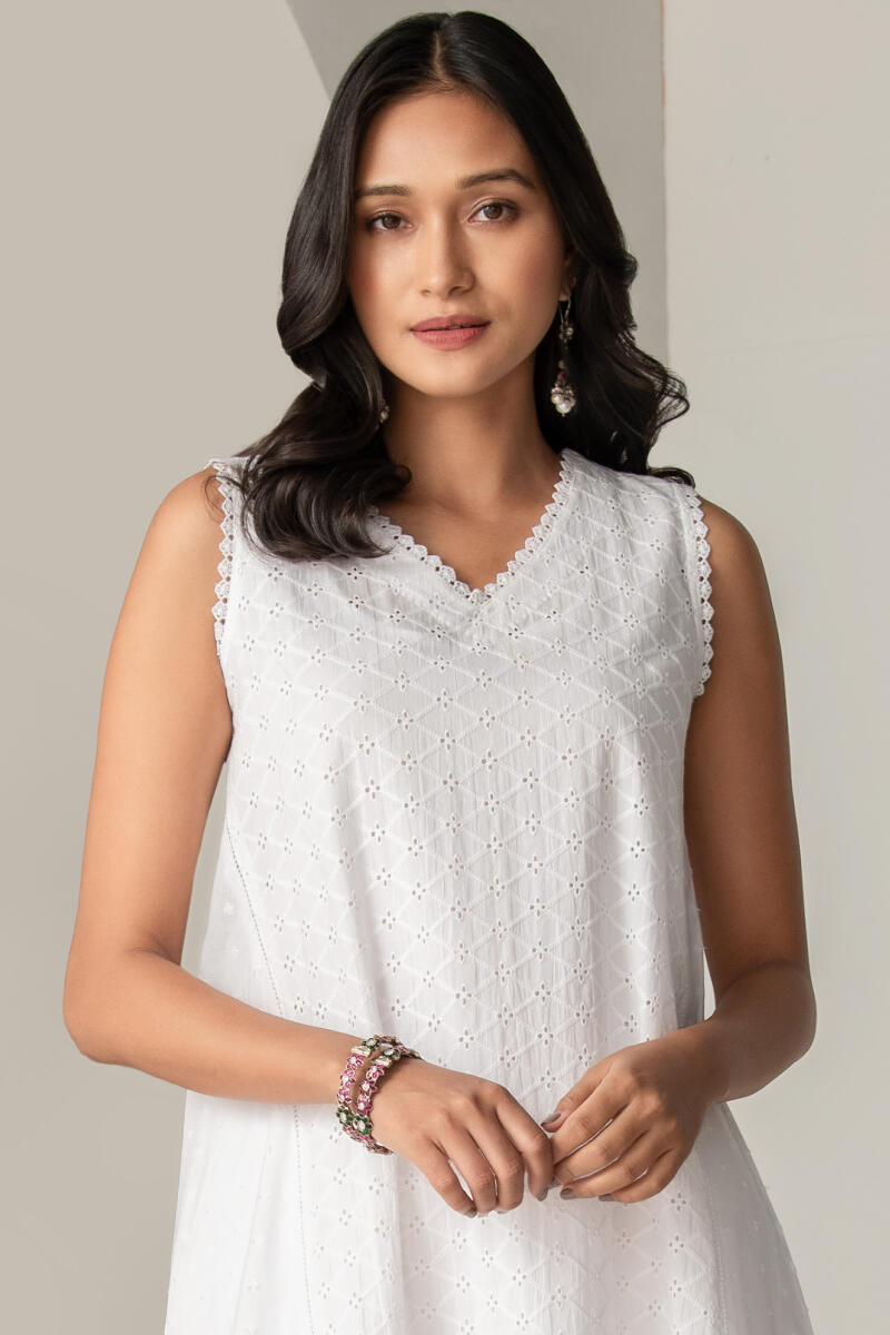 Raahat Shaheen White Schiffli Kurta