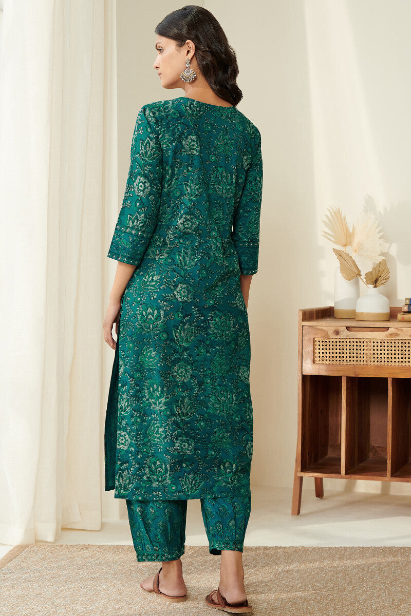 Sehra Tara Akola Kurta