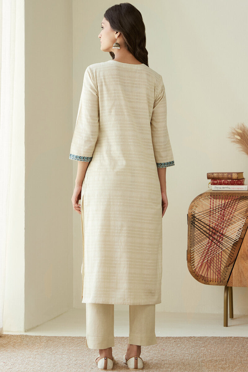Rosheen Fairoz Kurta