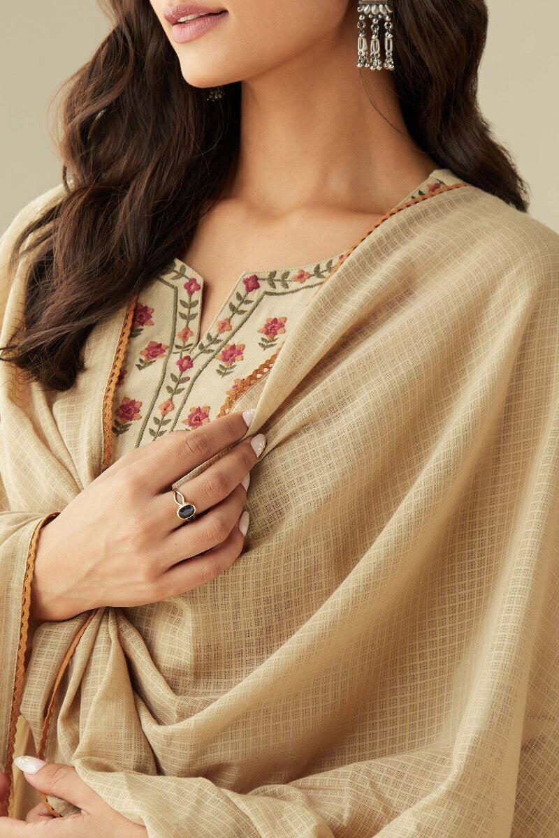 Rosheen Farah Dupatta