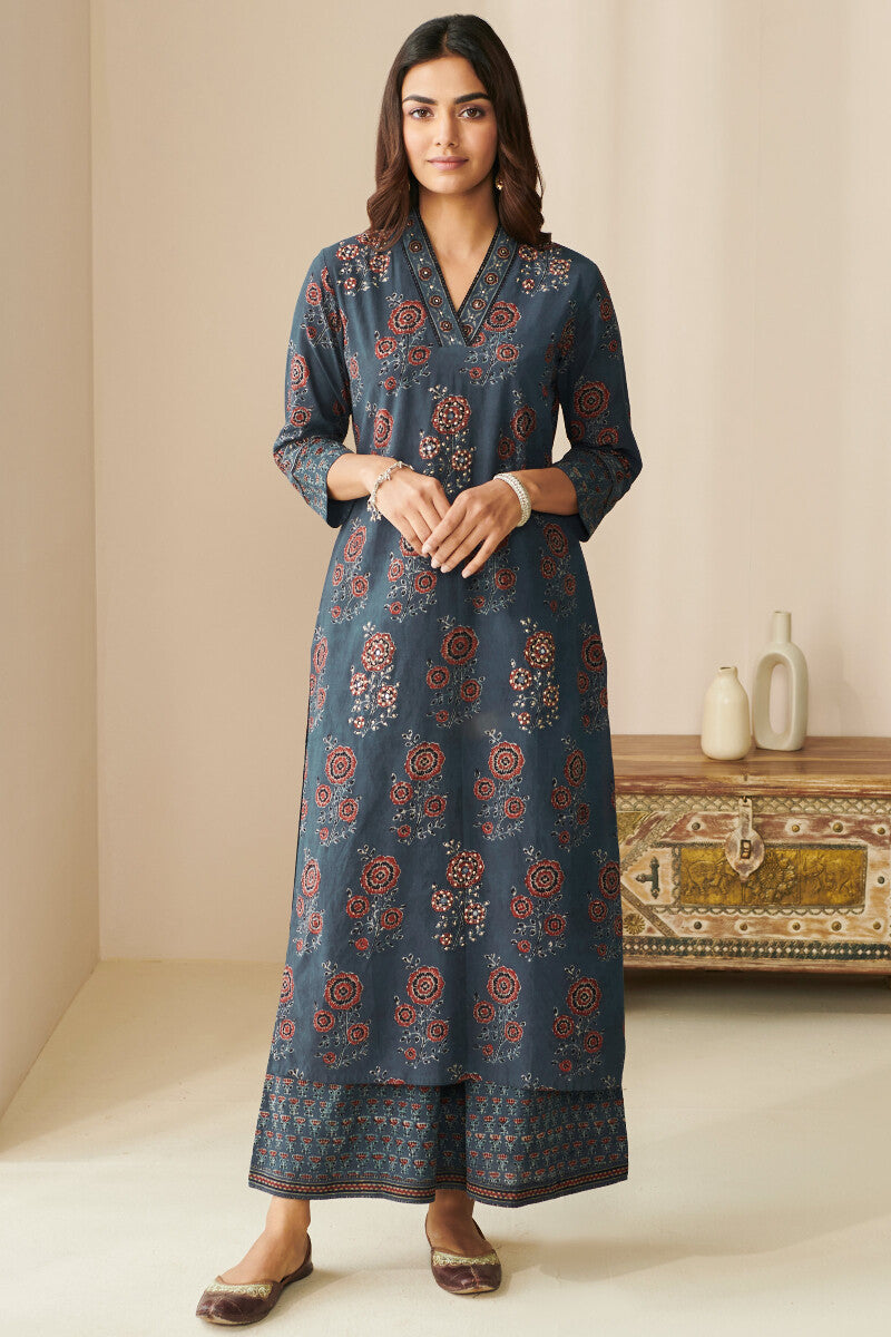 Sehra Zafina Ajrak Kurta