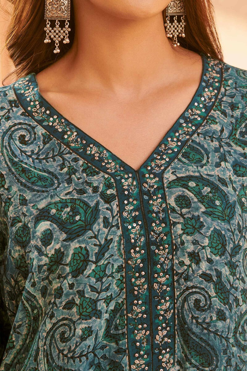 Sehra Elisha Akola Kurta