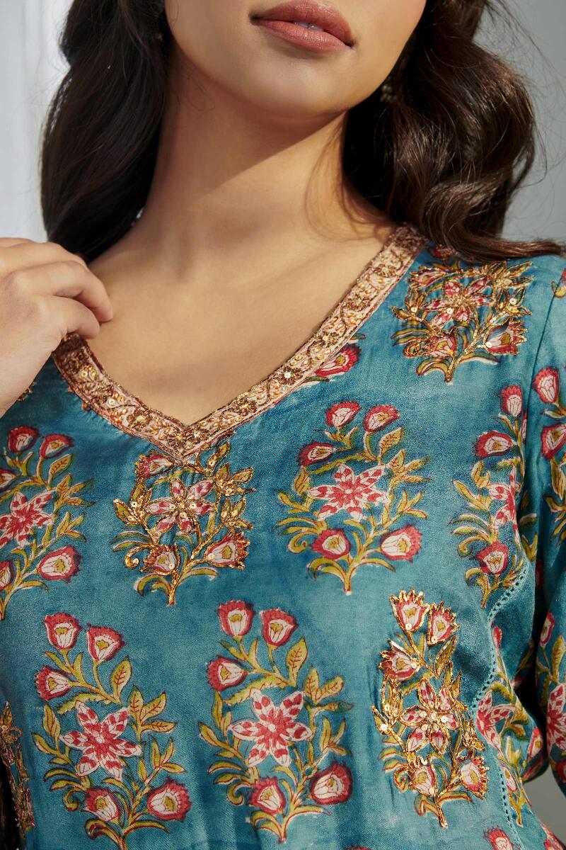 Nasrine Farnaz Sanganeri Modal Kurta