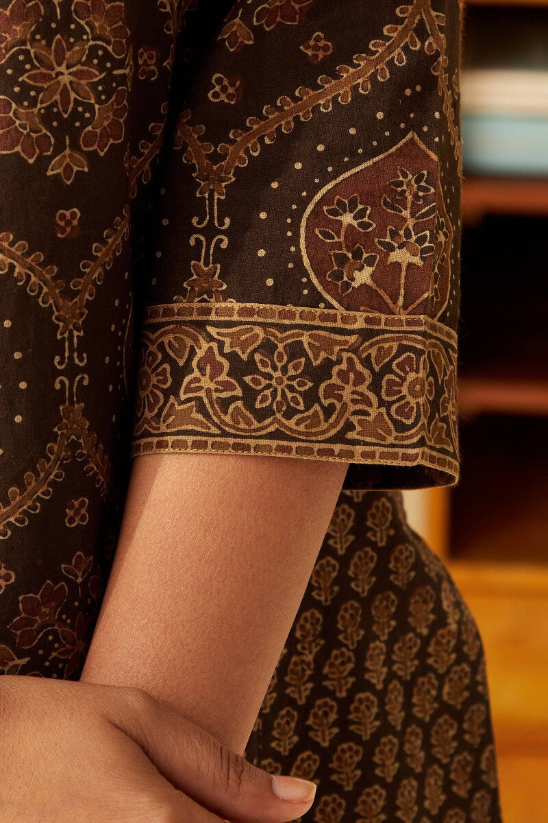 Sehra Ria Ajrak Top