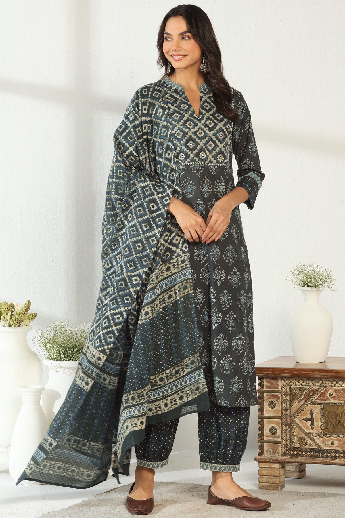 Surplus: Sehra Yasmina Akola Dupatta